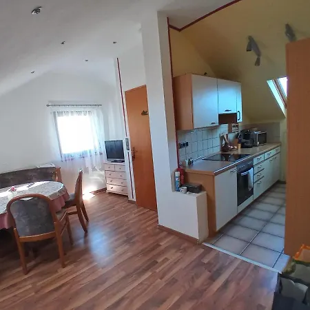 Apartment Mit 2 - 3 Zimmern *