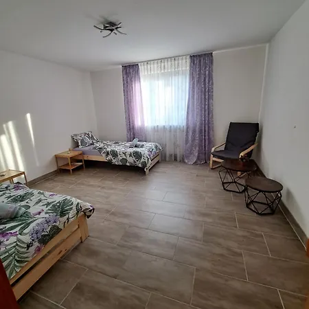 Apartament Mit 2 - 3 Zimmern *