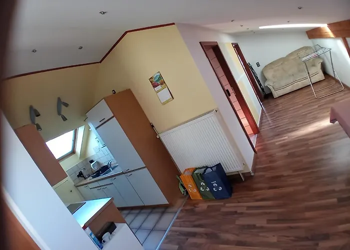 Mit 2 - 3 Zimmern Ballenberg