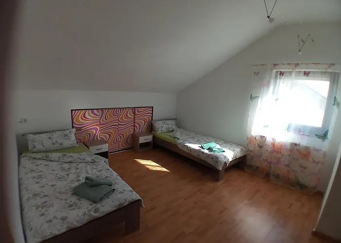 Mit 2 - 3 Zimmern Apartament *